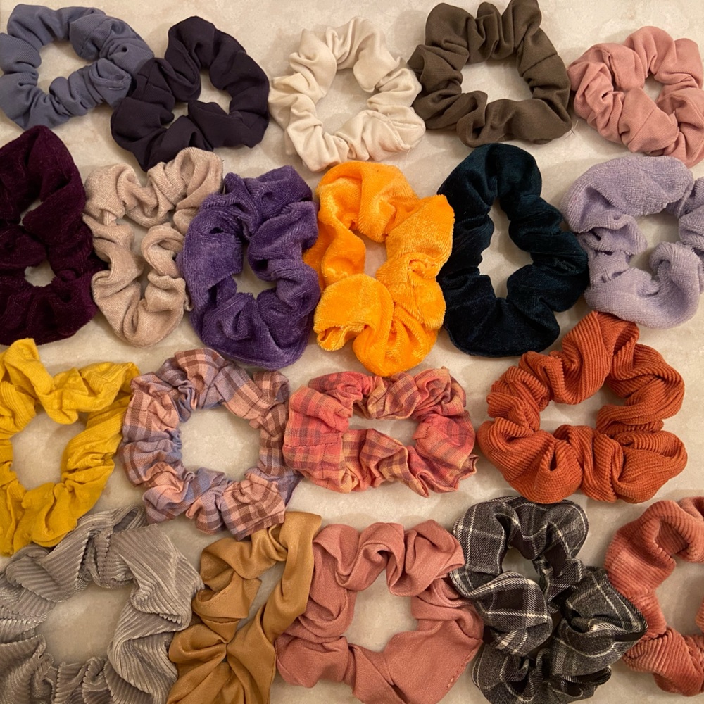 Pack of 20 Scrunchies!
